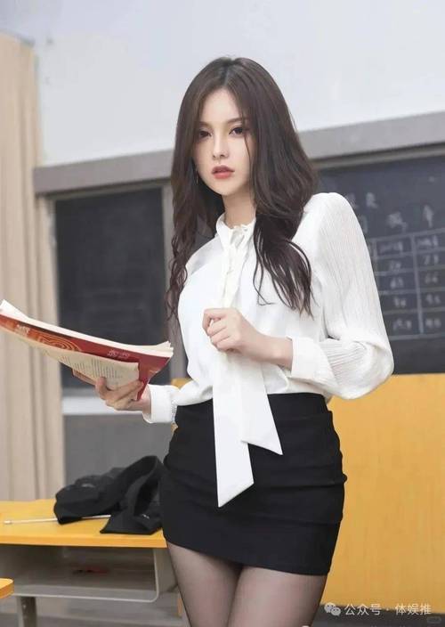 女老师VS女学生,女老师VS女学生